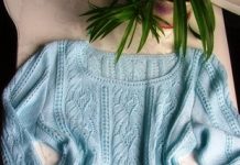 Голубой джемпер спицами