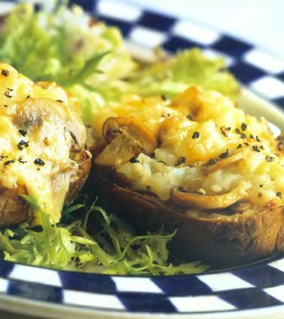 Картофель, запеченный с грибами и сыром