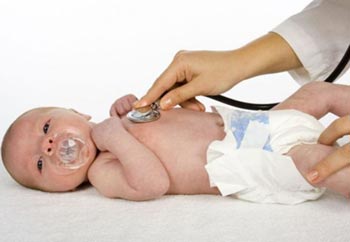 Обследования и врачи в первый месяц жизни ребенка