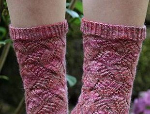 Узор для носок спицами
